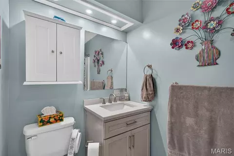 Bath - 906 Laurel Dr, Rolla, MO 65401 photo 1 of 5