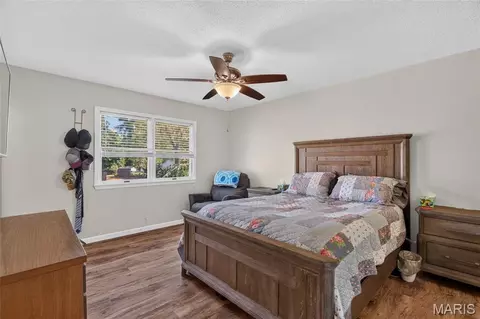 Bedroom - 906 Laurel Dr, Rolla, MO 65401 photo 2 of 4
