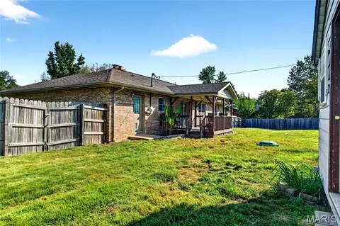 Exterior - 906 Laurel Dr, Rolla, MO 65401 photo 11 of 12