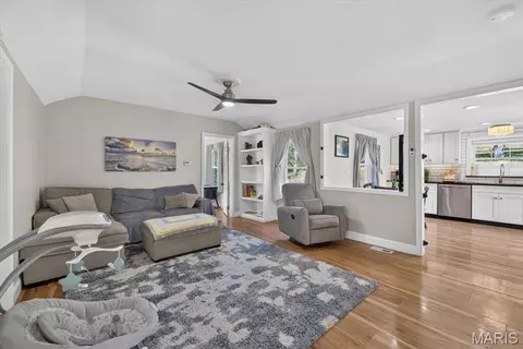 Living - 3990 Freeman Rd, Pacific, MO 63069 photo 1 of 1