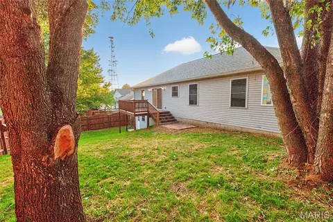 Exterior - 1052 Birdie Ln, Jackson, MO 63755 photo 5 of 8