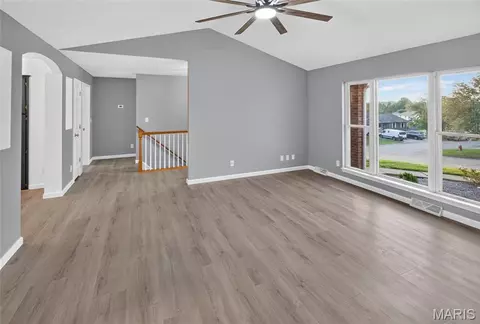 Living - 1052 Birdie Ln, Jackson, MO 63755 photo 3 of 5