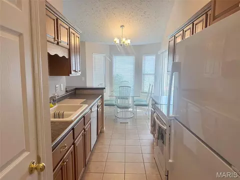 Kitchen - 31 Sunset Dr, Camdenton, MO 65020 photo 2 of 3