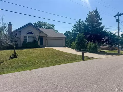 Exterior - 31 Sunset Dr, Camdenton, MO 65020 photo 5 of 10