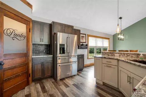 Kitchen - 4176 State Route 156, Waterloo, IL 62298 photo 3 of 4