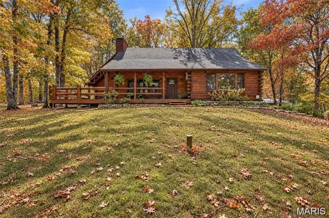 6482 S Lakeshore Dr, Hillsboro, MO 63050