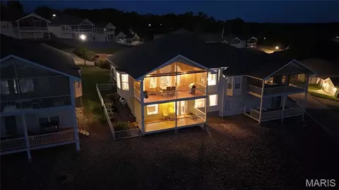 5183 Vicus Castri, Osage Beach, MO 65065