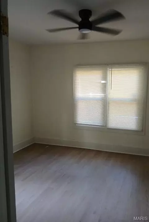 512 Coppinger Dr, Ferguson, MO 63135 photo 5
