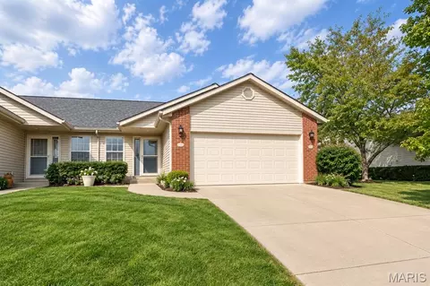 10914 Kentfield Dr, Lebanon, IL 62254