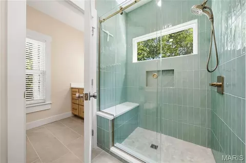 Bath - 3406 Bluffs Dr, Eureka, MO 63025 photo 5 of 7