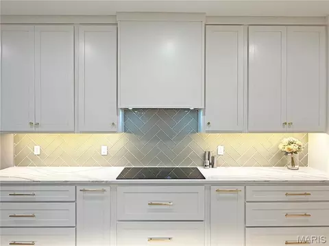Kitchen - 3406 Bluffs Dr, Eureka, MO 63025 photo 2 of 4