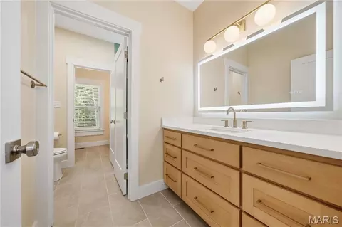 Bath - 3406 Bluffs Dr, Eureka, MO 63025 photo 3 of 7
