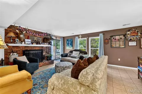 Living - 7 Briarpath, Arnold, MO 63010 photo 5 of 6