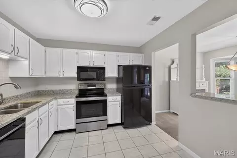 Kitchen - 618 Pine Ridge Trails Ct #203, Ballwin, MO 63021 photo 2 of 2