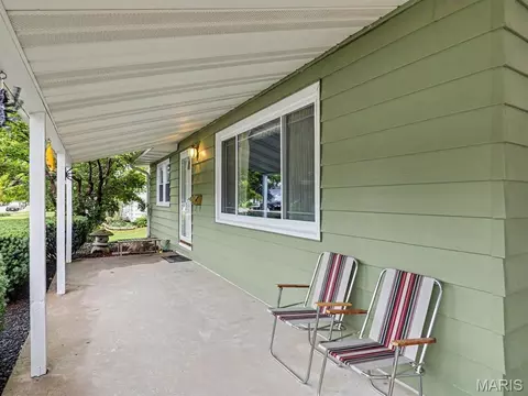 Exterior - 1015 Easy St, Palmyra, MO 63461 photo 2 of 6