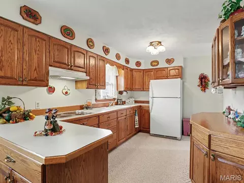 Kitchen - 1015 Easy St, Palmyra, MO 63461 photo 1 of 4