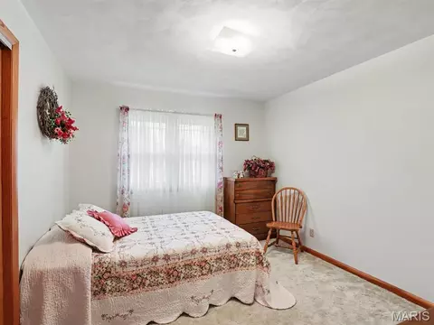 Bedroom - 1015 Easy St, Palmyra, MO 63461 photo 1 of 4