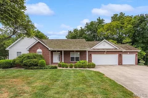 19 Country Maples, Glen Carbon, IL 62034