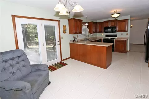 Kitchen - 1908 Saint Johns Xing, Arnold, MO 63010 photo 1 of 5