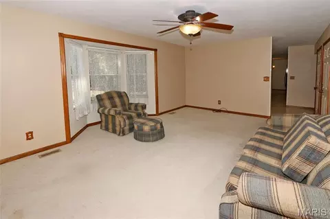 Living - 1908 Saint Johns Xing, Arnold, MO 63010 photo 6 of 7