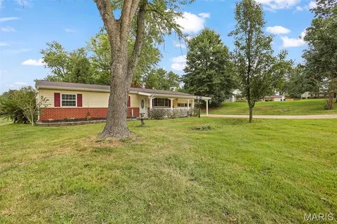 Exterior - 257 Joyce Ct, Ballwin, MO 63021 photo 2 of 6