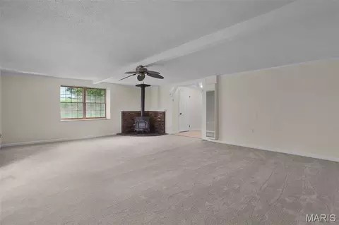 Living - 257 Joyce Ct, Ballwin, MO 63021 photo 6 of 8