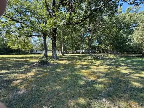 Exterior - 15 Windle Rd, Cuba, MO 65453 photo 8 of 11