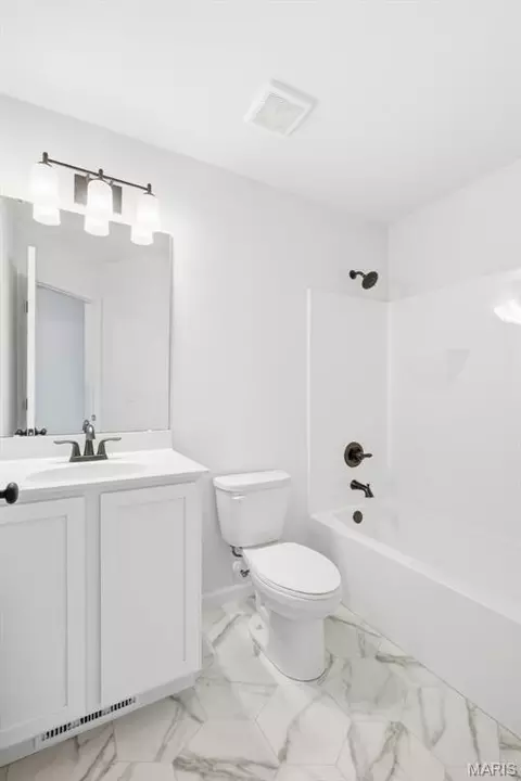 Bath - 1018 Samwise St, Wright City, MO 63390 photo 1 of 4