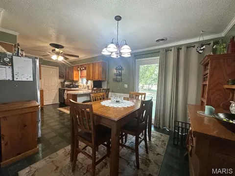 Dining - 17237 Sam Dr, Dexter, MO 63841 photo 2 of 3