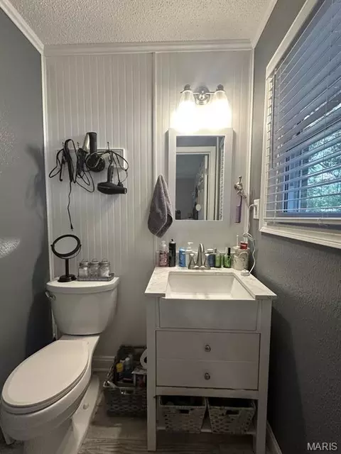 Bath - 17237 Sam Dr, Dexter, MO 63841 photo 2 of 2