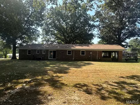Exterior - 17237 Sam Dr, Dexter, MO 63841 photo 2 of 3