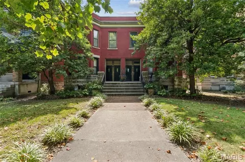 4324 W Pine Blvd #A, Saint Louis, MO 63108