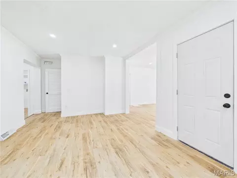 Entry Way - 237 Kies Ave, Jackson, MO 63755 photo 1 of 4