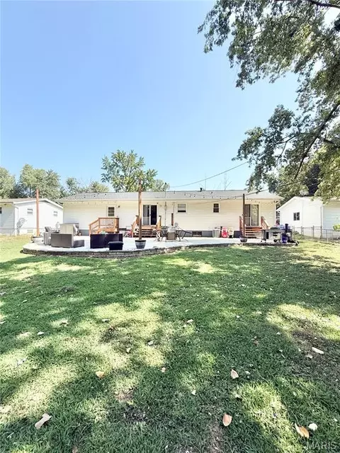313 Williams Dr, Eureka, MO 63025 photo 3