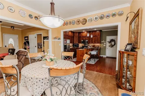 Dining - 17310 Long Rdg, Saint Robert, MO 65584 photo 3 of 5