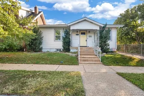 5238 Schollmeyer Ave, Saint Louis, MO 63109