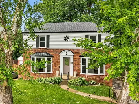 7475 Shaftesbury Ave, Saint Louis, MO 63130