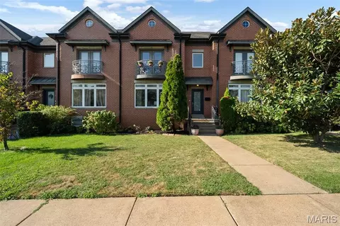4246 Olive St, Saint Louis, MO 63108
