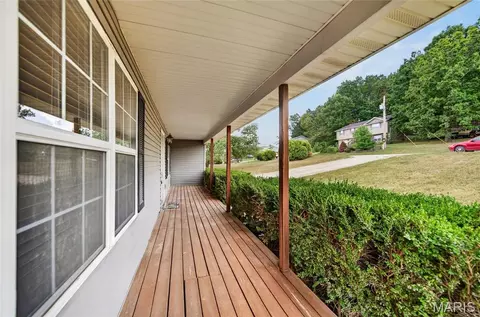 Exterior - 22335 Target Rd, Saint Robert, MO 65584 photo 7 of 8