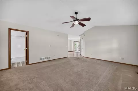 Living - 22335 Target Rd, Saint Robert, MO 65584 photo 1 of 5