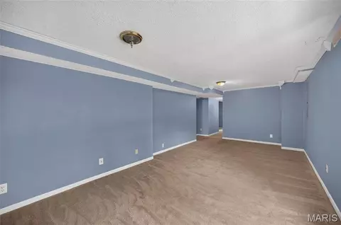 Living - 22335 Target Rd, Saint Robert, MO 65584 photo 3 of 5