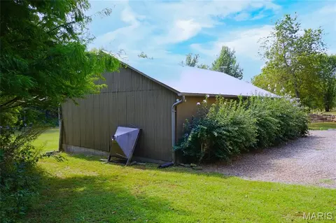 Exterior - 2136 Walz Rd, Hermann, MO 65041 photo 21 of 28