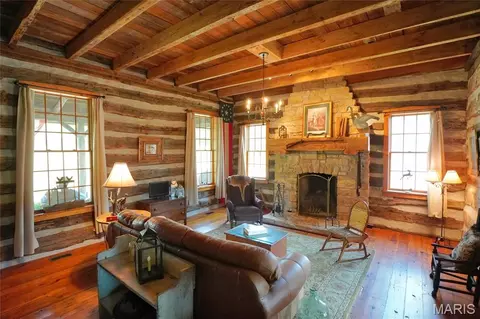 Living - 2136 Walz Rd, Hermann, MO 65041 photo 3 of 5