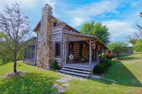 Exterior - 2136 Walz Rd, Hermann, MO 65041 photo 5 of 28