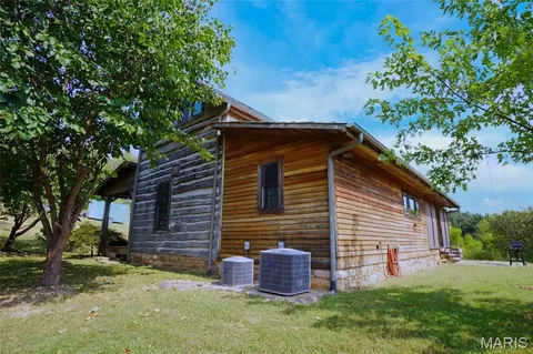 Exterior - 2136 Walz Rd, Hermann, MO 65041 photo 7 of 28