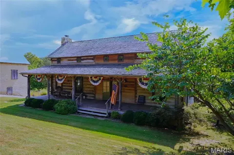 Exterior - 2136 Walz Rd, Hermann, MO 65041 photo 2 of 28