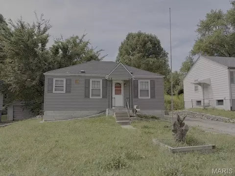 10037 Dorothy Ave, Riverview, MO 63137
