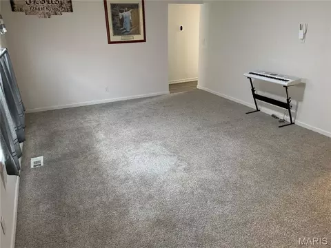 Living - 311 W Main St, Parma, MO 63870 photo 2 of 2