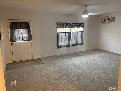 Living - 311 W Main St, Parma, MO 63870 photo 1 of 2