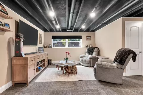 Living - 154 Vincent St, Pacific, MO 63069 photo 2 of 2